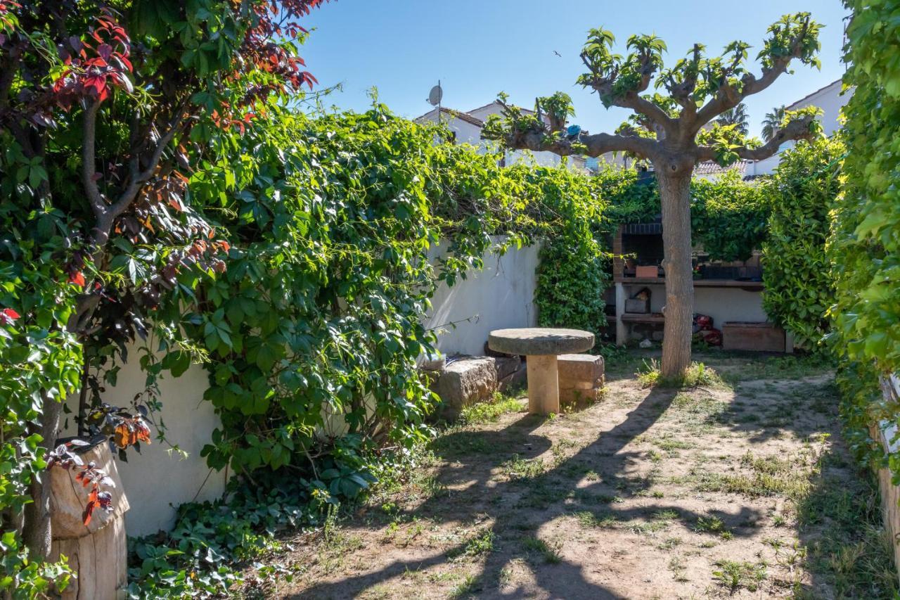 L' Escala Villa Verde Piscina Pirvada Y Wifi מראה חיצוני תמונה
